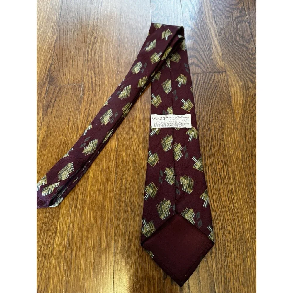 Gucci vintage necktie